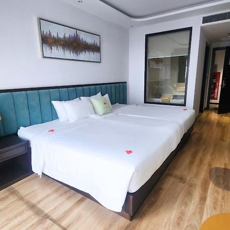 Cordial Grand Hotel Da Nang Beach - Infinity Rooftop Pool Bagian luar foto