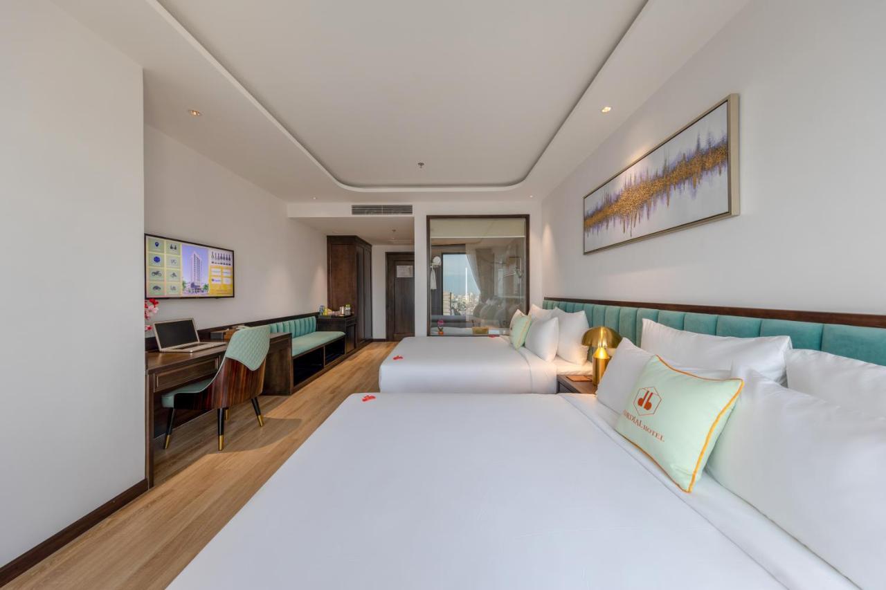 Cordial Grand Hotel Da Nang Beach - Infinity Rooftop Pool Bagian luar foto