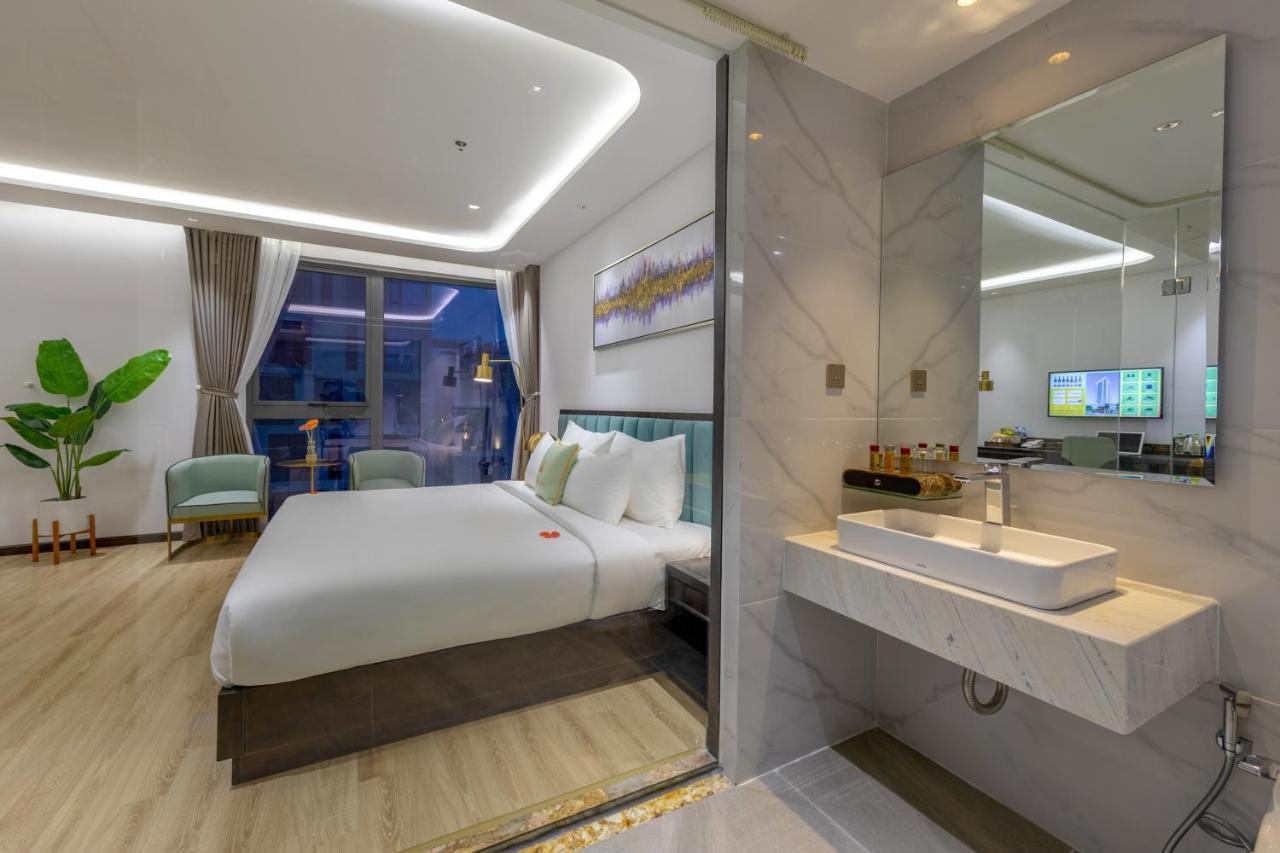 Cordial Grand Hotel Da Nang Beach - Infinity Rooftop Pool Bagian luar foto