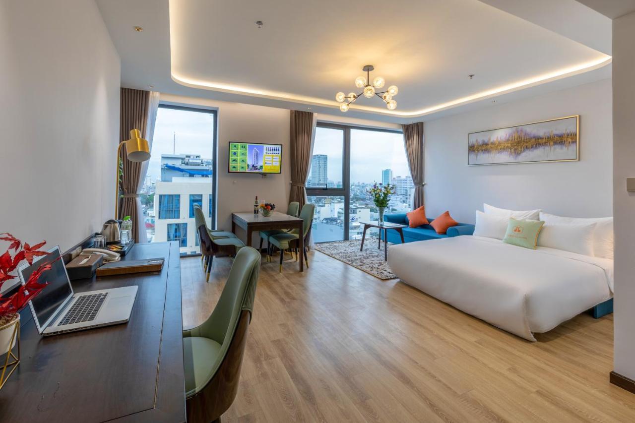 Cordial Grand Hotel Da Nang Beach - Infinity Rooftop Pool Bagian luar foto