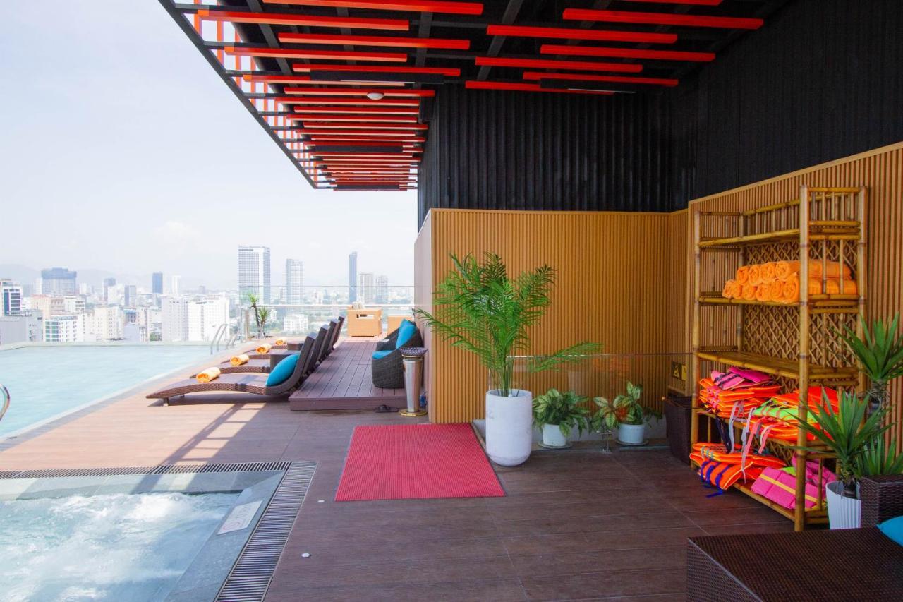 Cordial Grand Hotel Da Nang Beach - Infinity Rooftop Pool Bagian luar foto