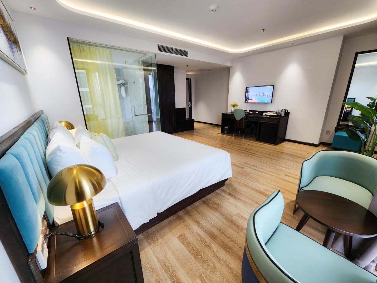 Cordial Grand Hotel Da Nang Beach - Infinity Rooftop Pool Bagian luar foto